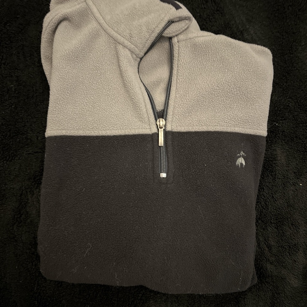 Stylish gray and black quarter zip